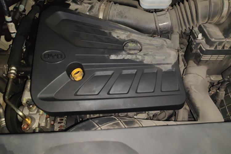 Used BYD S7 2016 2.0T Automatic Prestige Plus Engine Bay