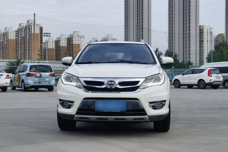 Used BYD S7 2016 2.0T Automatic Prestige Plus Exterior 1