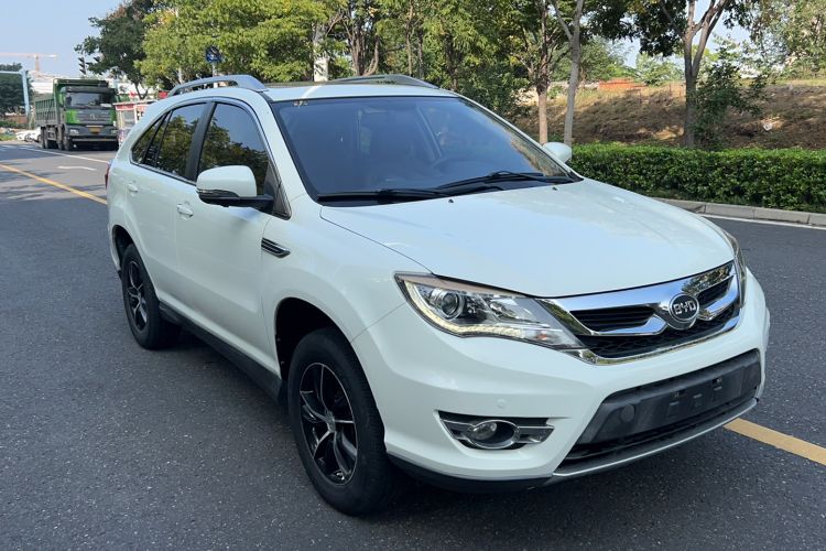 Used BYD S7 2016 1.5T Manual Luxury Edition Exterior 2
