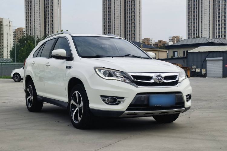 Used BYD S7 2016 2.0T Automatic Prestige Plus Exterior 2