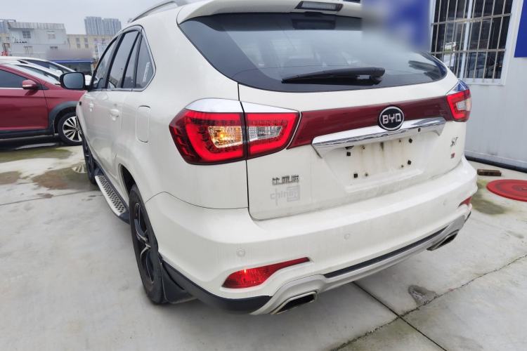 Used BYD S7 2016 1.5T Manual Luxury Edition Exterior 2