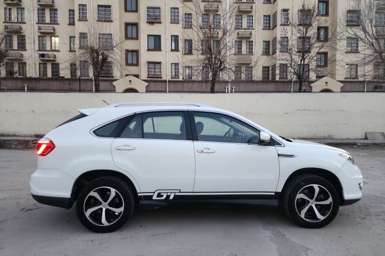 Used BYD S7 2016 2.0T Automatic Prestige Edition Exterior 2