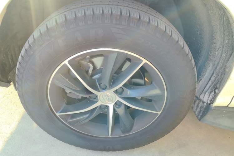 Used BYD S7 2016 1.5T Manual Luxury Edition Exterior 2