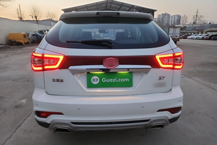 Used BYD S7 2016 2.0T Automatic Prestige Edition Exterior 4