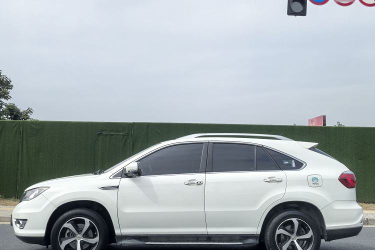 Used BYD S7 2016 2.0T Automatic Prestige Plus Exterior 4