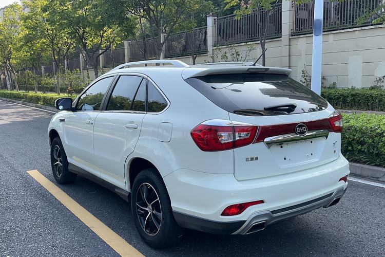 Used BYD S7 2016 1.5T Manual Luxury Edition Exterior 5