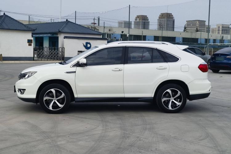 Used BYD S7 2016 2.0T Automatic Prestige Plus Exterior 6