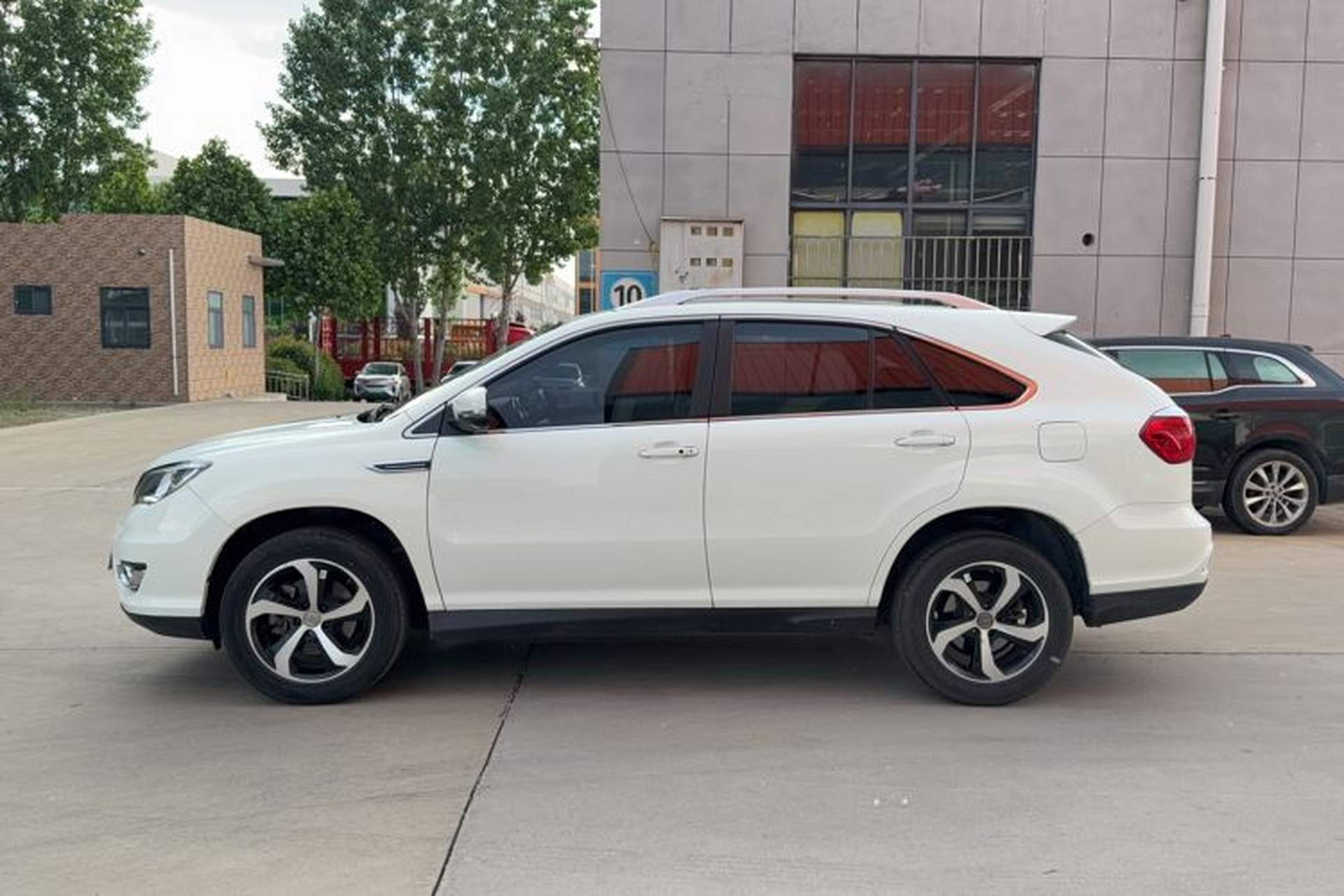 Used BYD S7 2016 2.0T Automatic Prestige Edition Exterior 7