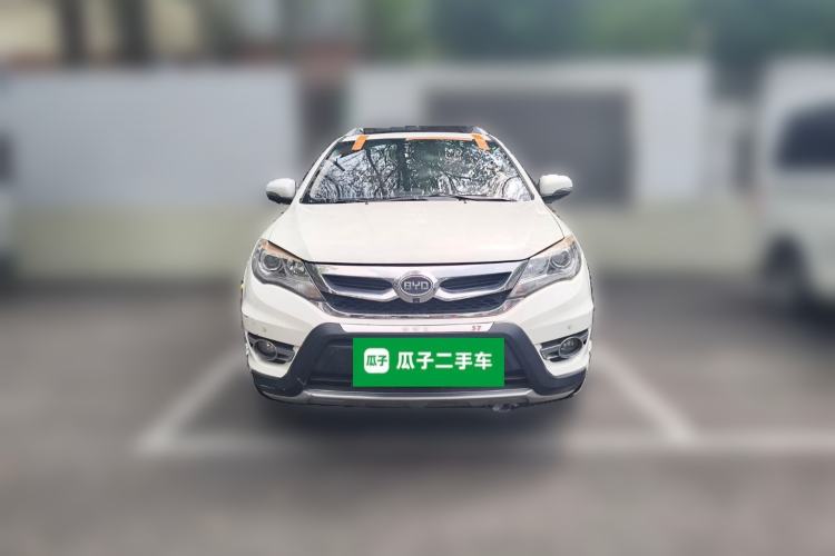 Used BYD S7 2016 2.0T Automatic Prestige Plus Front