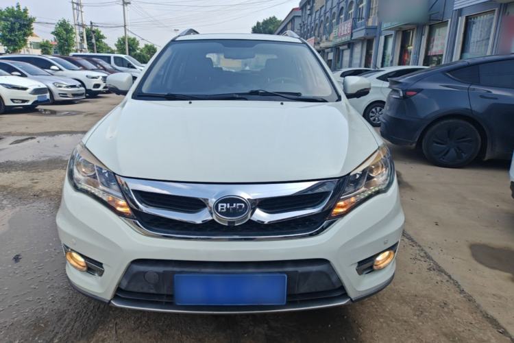 Used BYD S7 2016 2.0T Automatic Prestige Plus Front