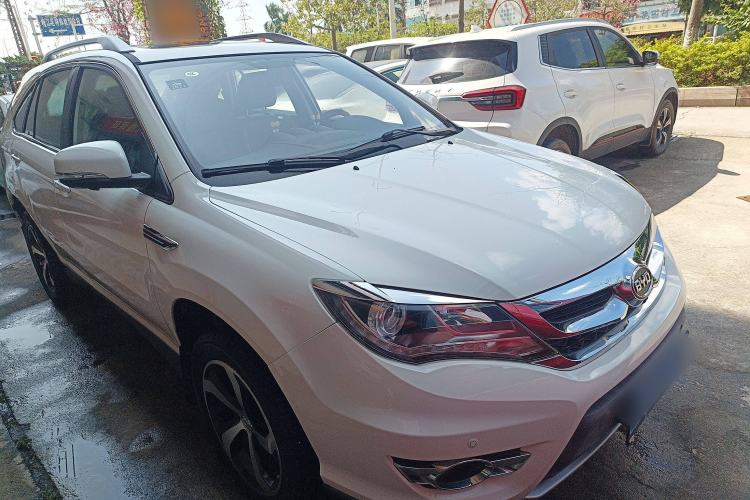 Used BYD S7 2016 2.0T Automatic Prestige Plus Front Right 45 Deg