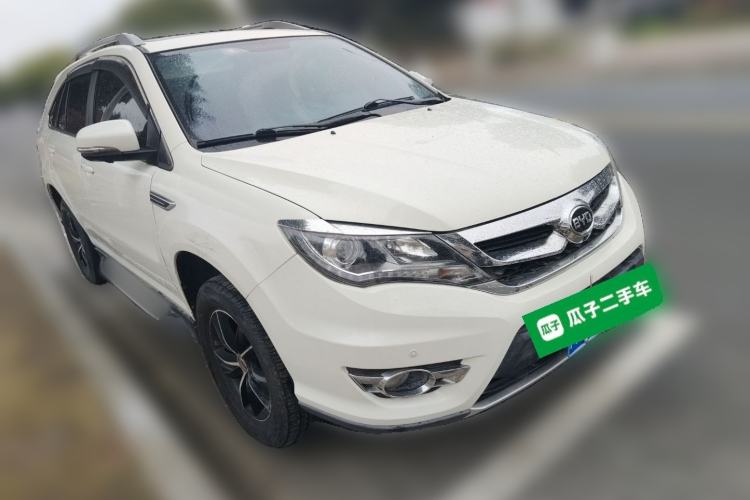 Used BYD S7 2016 1.5T Manual Luxury Edition Front Right 45 Deg