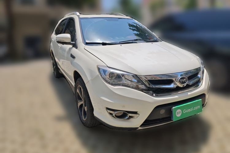 Used BYD S7 2016 2.0T Automatic Prestige Plus Front Right 45 Deg
