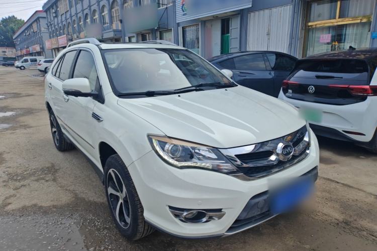 Used BYD S7 2016 2.0T Automatic Prestige Plus Front Right 45 Deg