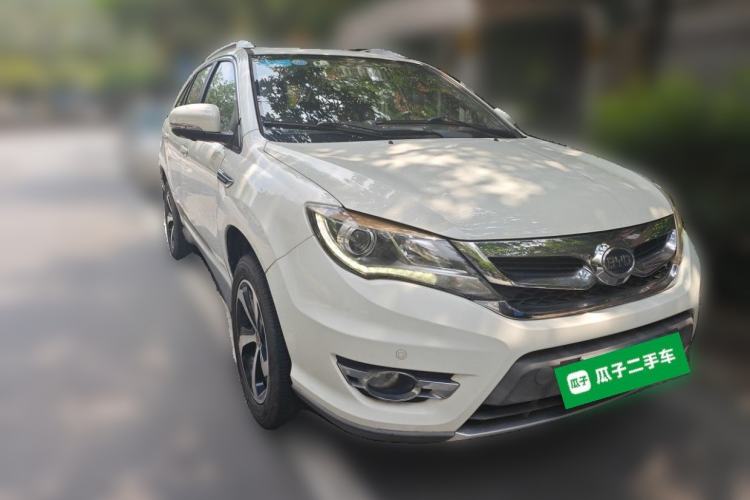 Used BYD S7 2016 2.0T Automatic Prestige Plus Front Right 45 Deg