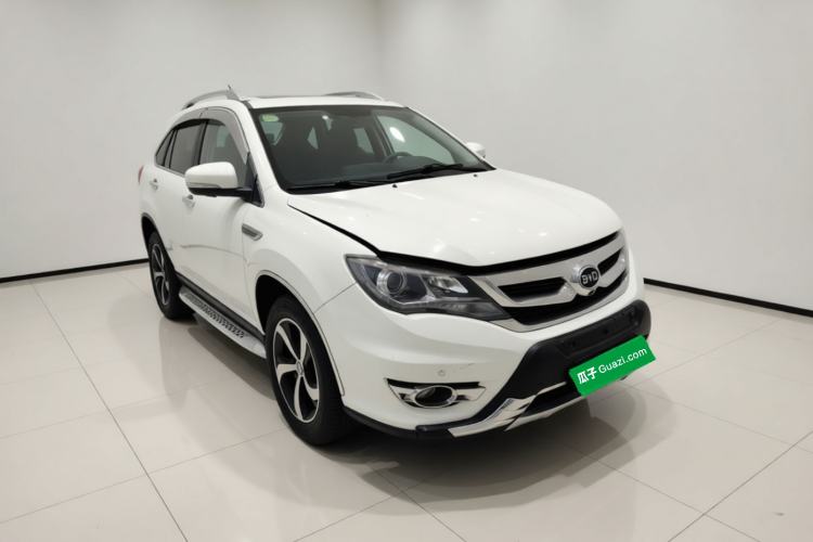 Used BYD S7 2016 2.0T Automatic Prestige Plus Front Right 45 Deg