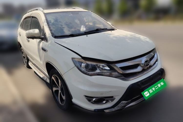 Used BYD S7 2016 2.0T Automatic Prestige Plus Front Right 45 Deg