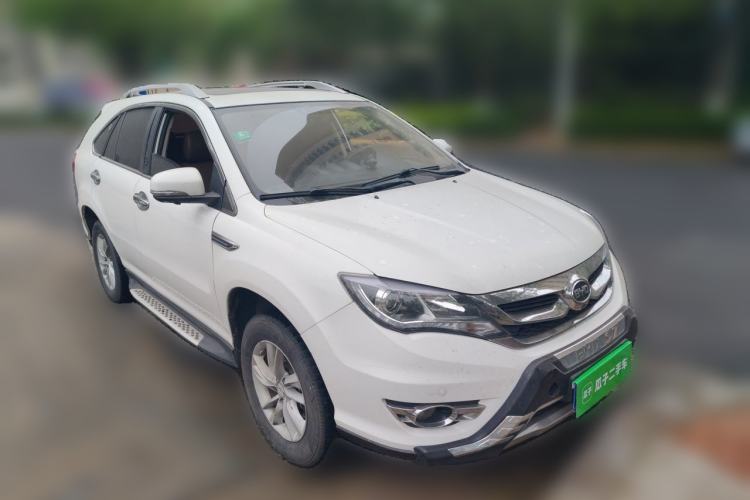 Used BYD S7 2016 1.5T Manual Luxury Edition Front Right 45 Deg