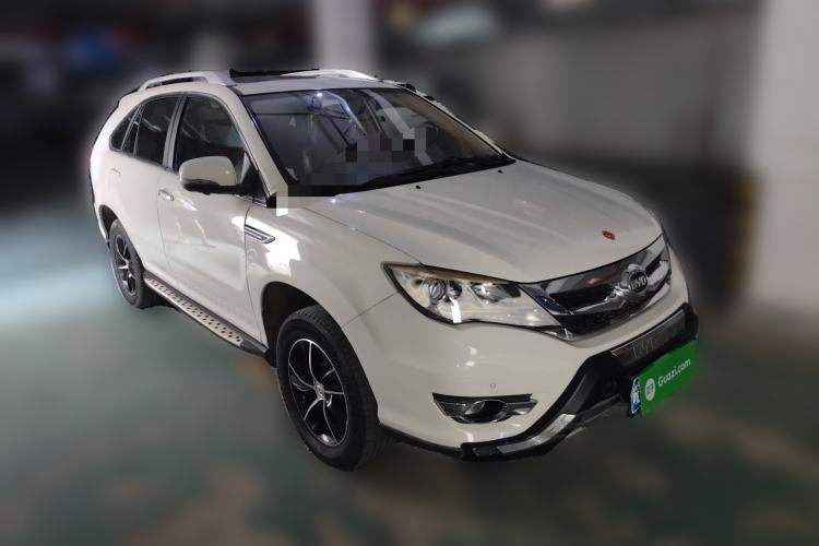 Used BYD S7 2016 1.5T Manual Luxury Edition Front Right 45 Deg