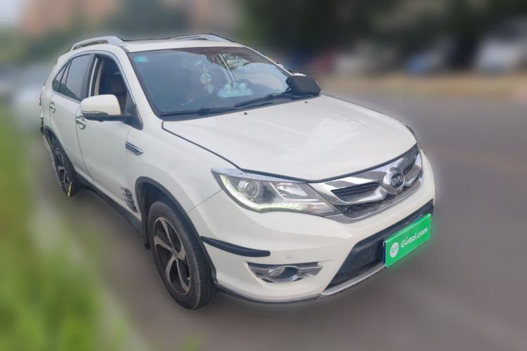 Used BYD S7 2016 2.0T Automatic Flagship Plus Front Right 45 Deg