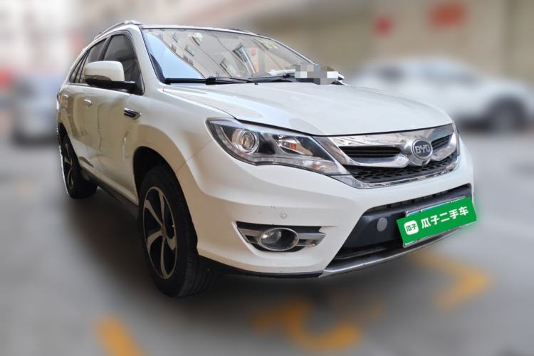 Used BYD S7 2016 2.0T Automatic Prestige Plus Front Right 45 Deg
