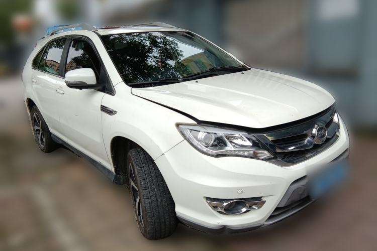 Used BYD S7 2016 2.0T Automatic Prestige Plus Front Right 45 Deg
