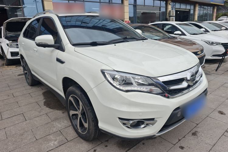 Used BYD S7 2016 2.0T Automatic Prestige Plus Front Right 45 Deg