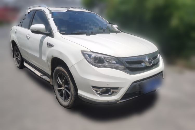 Used BYD S7 2016 1.5T Manual Luxury Edition Front Right 45 Deg