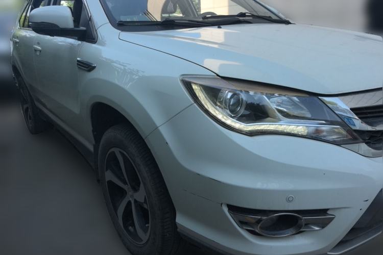 Used BYD S7 2016 2.0T Automatic Prestige Plus Front Right 45 Deg