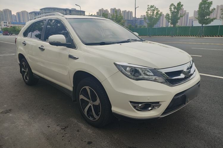 Used BYD S7 2016 2.0T Automatic Prestige Plus Front Right 45 Deg