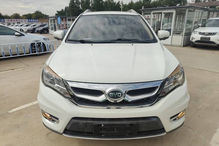 Used BYD S7 2016 2.0T Automatic Prestige Plus Front