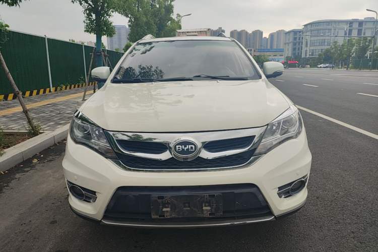Used BYD S7 2016 2.0T Automatic Prestige Plus Front