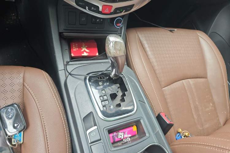 Used BYD S7 2016 2.0T Automatic Flagship Plus Gear Lever