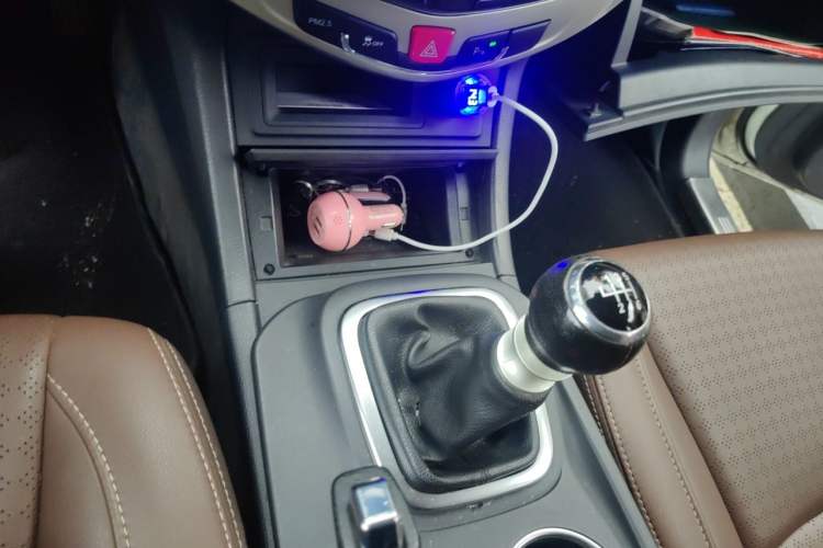Used BYD S7 2016 1.5T Manual Luxury Edition Gear Lever