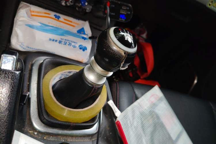 Used BYD S7 2016 1.5T Manual Luxury Edition Gear Lever