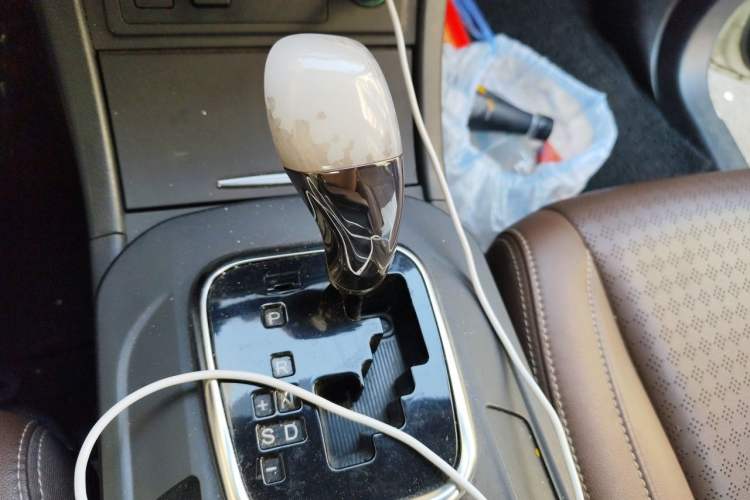 Used BYD S7 2016 2.0T Automatic Prestige Plus Gear Lever