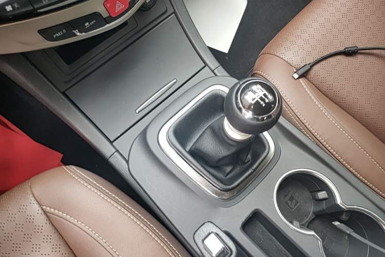 Used BYD S7 2016 1.5T Manual Luxury Edition Gear Lever