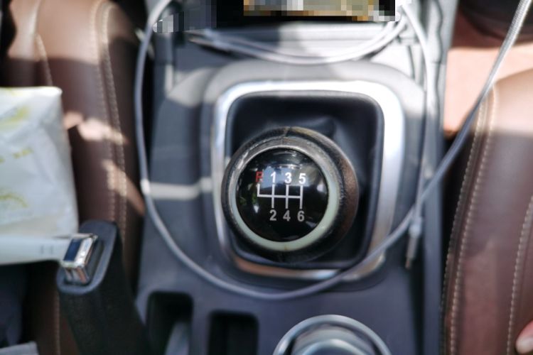 Used BYD S7 2016 1.5T Manual Luxury Edition Gear Lever