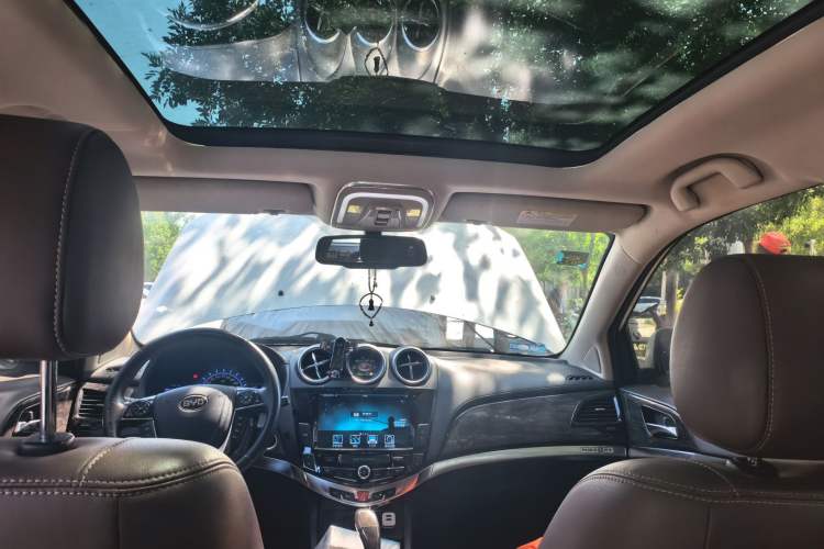 Used BYD S7 2016 2.0T Automatic Prestige Plus Headliner