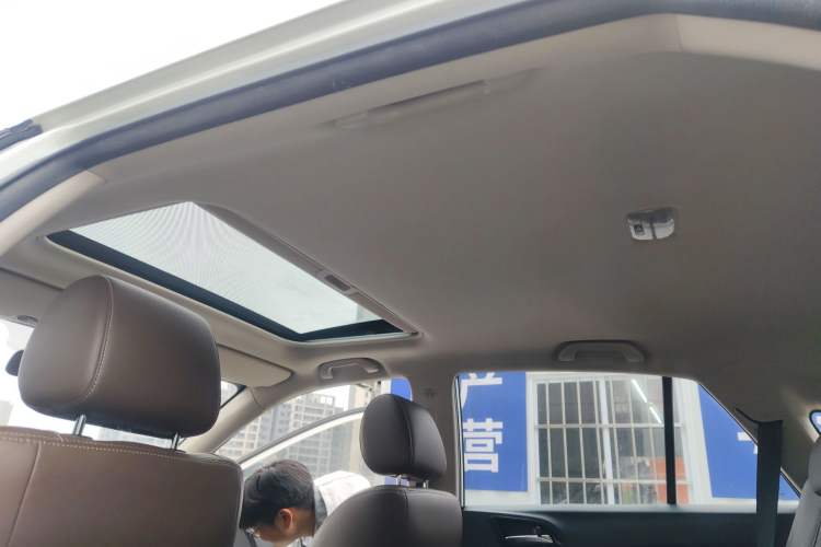 Used BYD S7 2016 1.5T Manual Luxury Edition Headliner