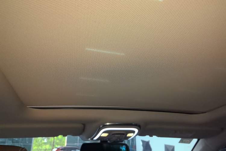 Used BYD S7 2016 2.0T Automatic Prestige Plus Headliner