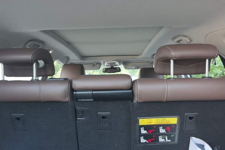 Used BYD S7 2016 2.0T Automatic Prestige Plus Headliner