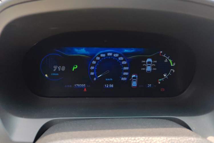 Used BYD S7 2016 2.0T Automatic Flagship Version Instrument Cluster