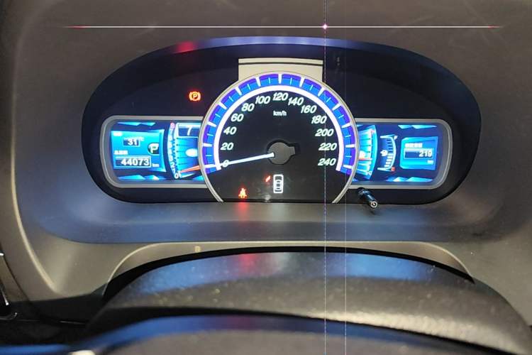 Used BYD S7 2016 2.0T Automatic Prestige Plus Instrument Cluster