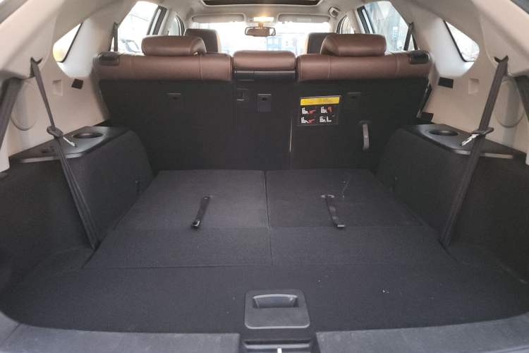 Used BYD S7 2016 2.0T Automatic Prestige Edition Interior 12