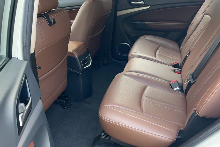Used BYD S7 2016 1.5T Manual Luxury Edition Interior 2