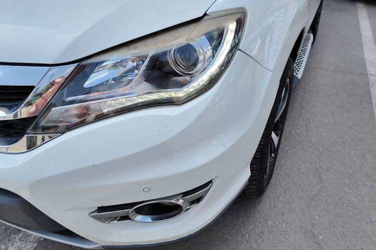 Used BYD S7 2016 2.0T Automatic Prestige Plus Left Front Headlight