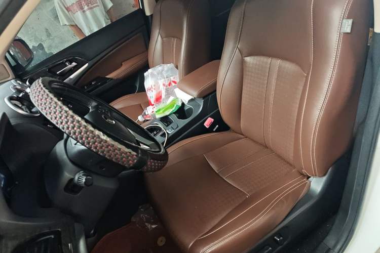Used BYD S7 2016 2.0T Automatic Prestige Edition Left Front Seat