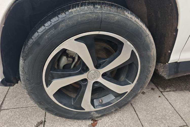 Used BYD S7 2016 2.0T Automatic Prestige Plus Left Front Wheel Hub