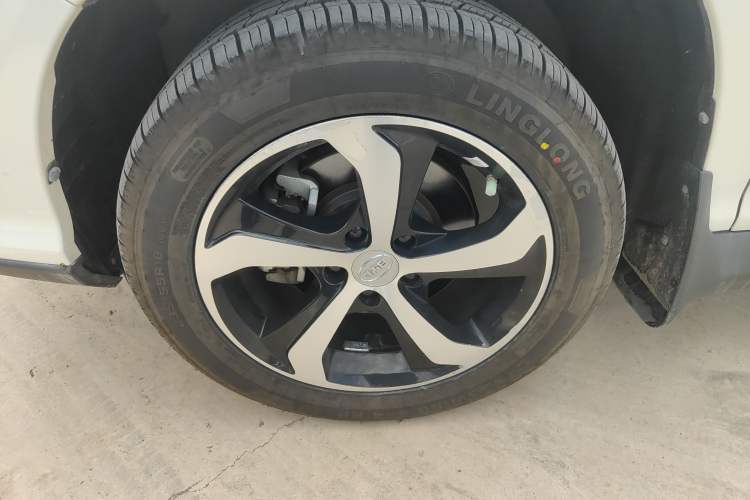 Used BYD S7 2016 2.0T Automatic Prestige Plus Left Front Wheel Hub